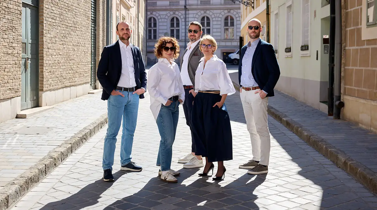 Team - Contact